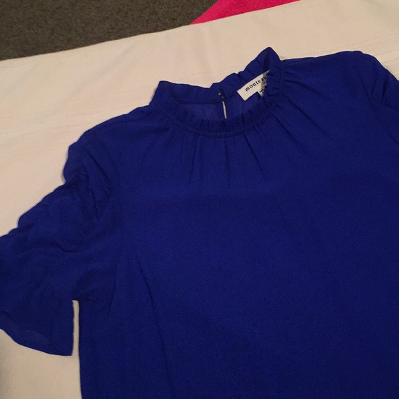 Top - Picture 2 of 3